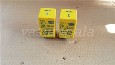 Volvo 1398266 700 900 relé