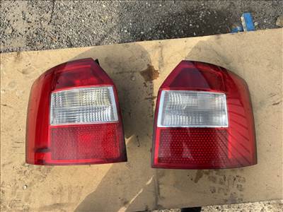 Audi A4 (B6/B7) Kombi avant hátsó lámpa 