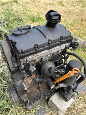 Vw Golf 4 Bora Leon A3 Octavia 1.9 PDTDI AXR AJM ATD motor hengerfej Turbó Pd elem generátor