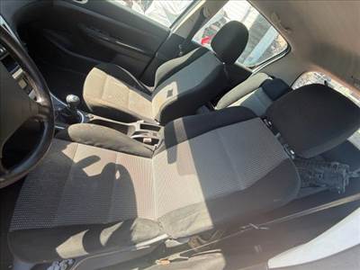 Peugeot 307 Bal első Fejtámla *162664*