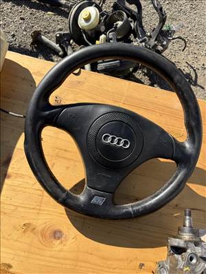 Audi A6 (C5 - 4B) kormány 