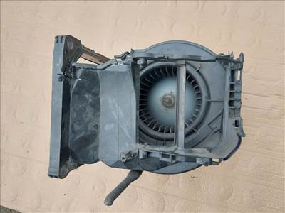 Audi A6 fűtőmotor 4F0820521A