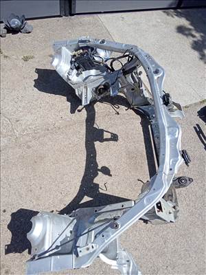 Suzuki SX4 homlokfal zárhíd doblemez 
