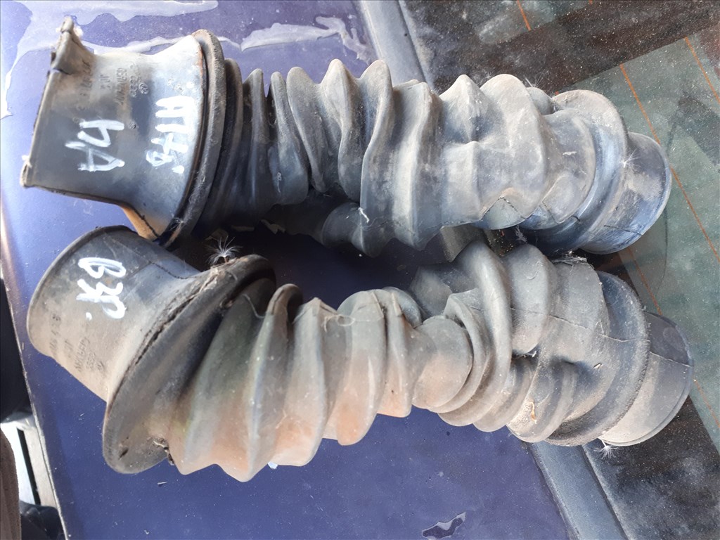 Volkswagen Passat B3 első ajtó kábelátvezető gumi 357 071 916 C 357071916c 2. kép