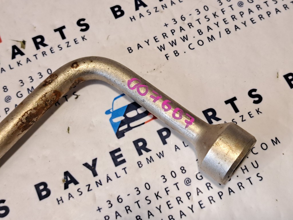 BMW E21 E30 E36 E46 E90 E28 E34 E39 E60 E32 E38 kerékkulcs kerék kulcs - rozsdás 3. kép