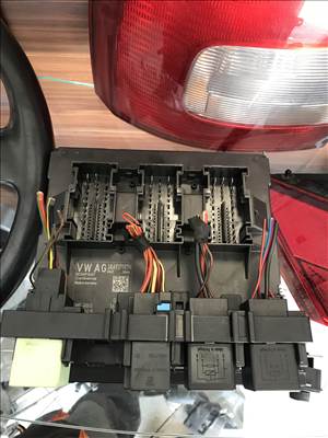 Volkswagen Passat B7 komfortmodul 3AA937087H