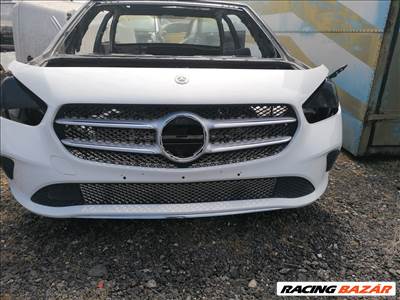 Mercedes B osztály W247 Első lökhárító  a2478805402