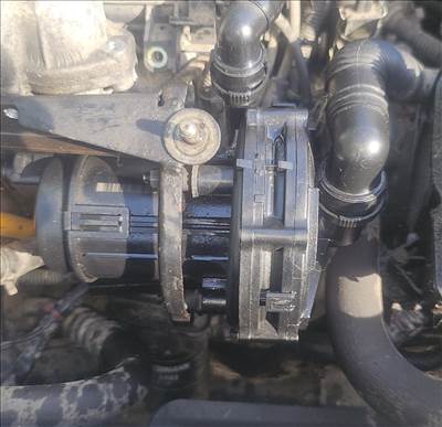 Volkswagen New Beetle, Volkswagen Bora, Volkswagen Golf IV Szekunder levegő szivattyú 
