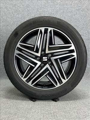 gyári Seat alufelni szett 7x19 et43 5x112 235/50 nyári gumival