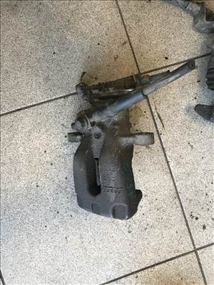 Skoda Octavia III jobb hátsó féknyereg 