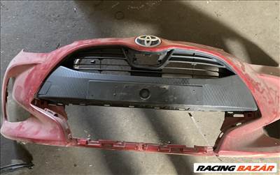 Toyota Yaris (XP210) Yaris első lökháritó