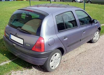 Renault Clio II bontott alkatrészei