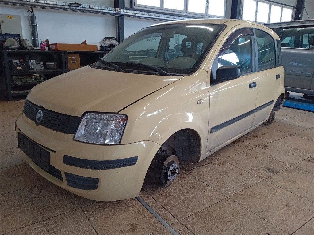 FIAT PANDA (169) 1.1 - Bontódik! 2. kép