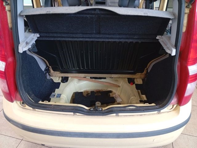 FIAT PANDA (169) 1.1 - Bontódik! 16. kép
