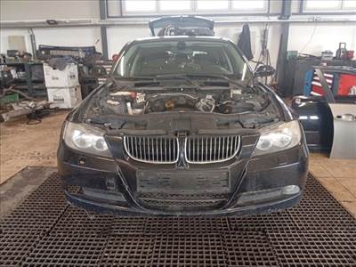 BMW 3 Touring (E91) 320 d - Bontódik!
