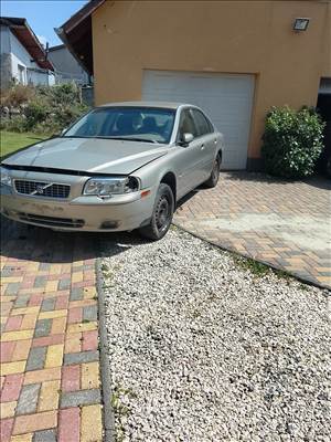 Volvo S80 bontott alkatrészei