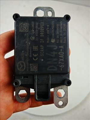 Mazda MX-30 radar szenzor elöl dn4j67xa0a
