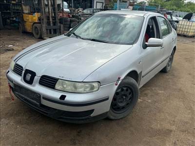Seat Toledo II 1.6 -AKL- bontott alkatrészei