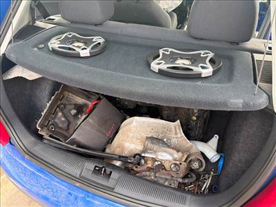 Skoda Fabia I Csomagtérajtó Gumikéder *163537*