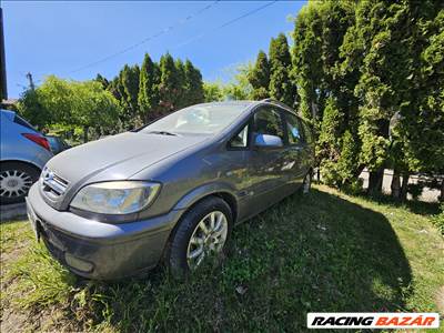 Opel Zafira A bontódik