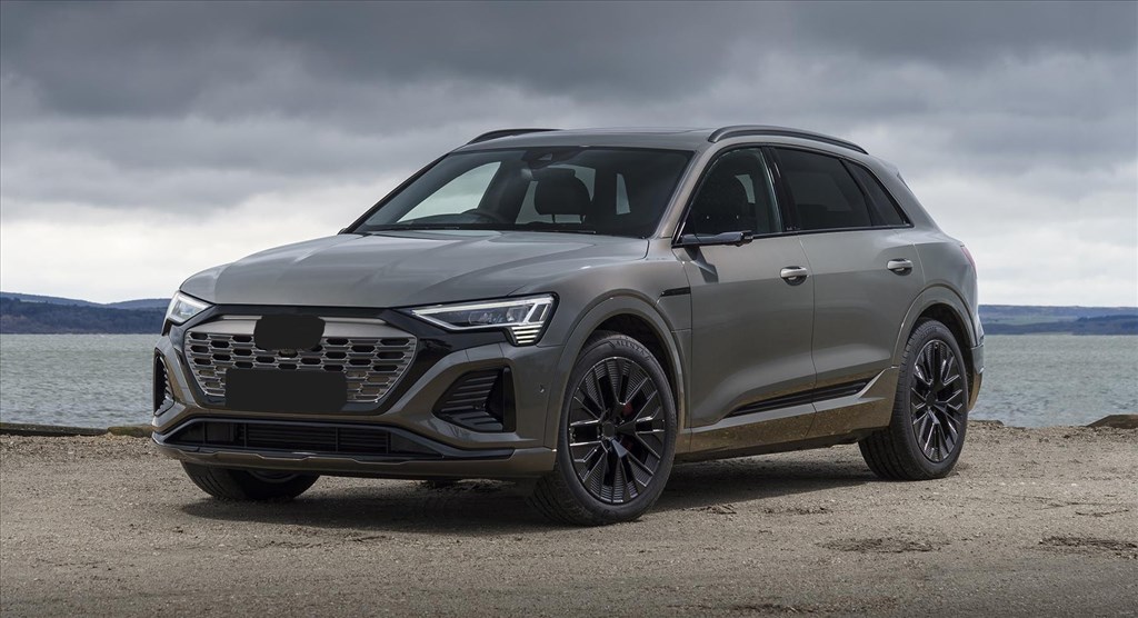 Audi Q8 E-Tron / Audi E-Tron  2. kép