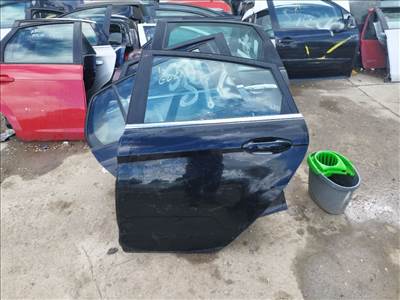 Ford Fiesta 2008- bal hátsó ajtó kompletten