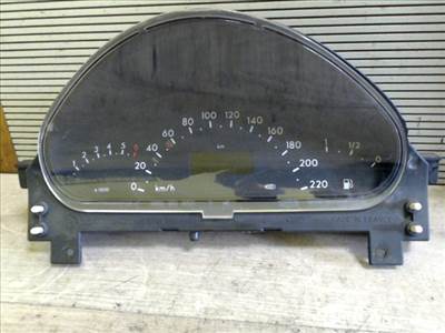 MERCEDES A160 Kilóméteróra