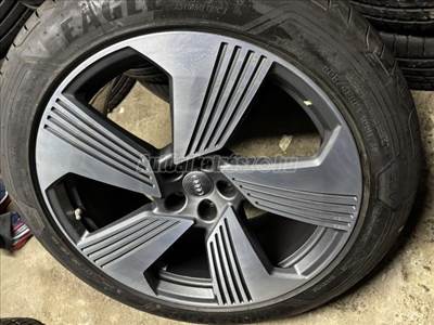 AUDI E-TRON - Gyári alufelni 21x9,5 21" 9.5J