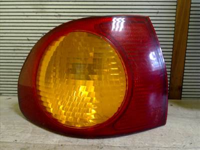 TOYOTA COROLLA 99.10-02.01 Bal külső hátsó lámpa