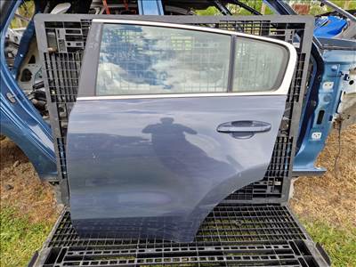 KIA SPORTAGE (QL) bal hátsó ajtó 