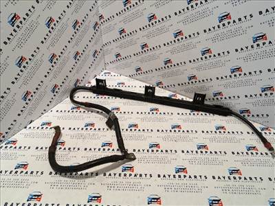 BMW E87 E90 E91 118d 120d 318d 320d M47N2 generátor indítómotor pozitív kábel csatlakozó