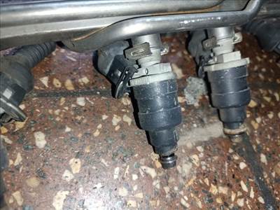 Audi A4 (B5 - 8D) Porlasztó (1 db) *152944* 078133551n
