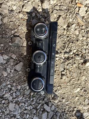 Volkswagen Passat B7 Klima panel 3AA907044B