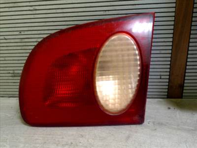 TOYOTA COROLLA 99.10-02.01 Jobb belső hátsó lámpa
