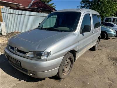 Peugeot Partner 1.9D -10DXCD-  bontott alkatrészei