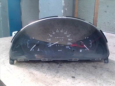 DAEWOO LANOS -01 Kilóméteróra