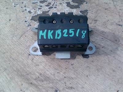 KIA SPORTAGE 2004.08-2010.10 Csomagtér ajtókapcsoló 