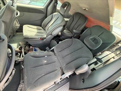 Chrysler Voyager (4th gen) Bal hátsó Ülés *164529*