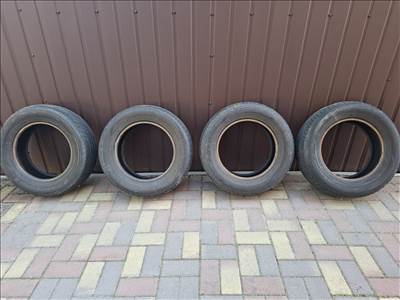  195/6515" használt Toyo Tires nyári gumi gumi