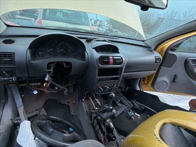 Opel Corsa C 1.2 Kilométeróra *162892*