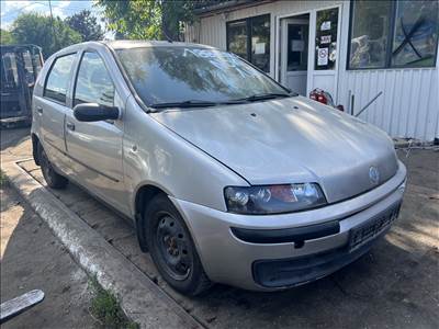 Fiat Punto II 1.2i bontott alkatrészei