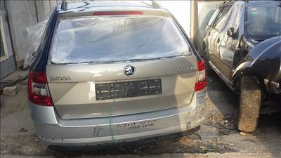Skoda Octavia III Csomagtér ajtó eladó