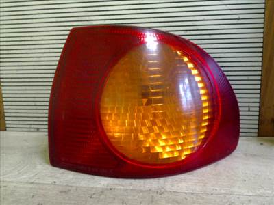 TOYOTA COROLLA 99.10-02.01 Jobb külső hátsó lámpa