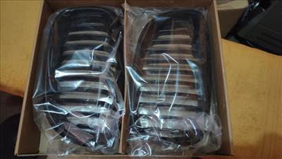 BMW E46 faceliftes grill, vese