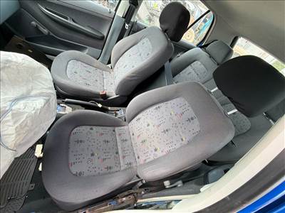 Skoda Fabia I Jobb első Fejtámla *163509*
