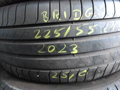4db 225/5518" használt Bridgestone nyári gumi eladó.