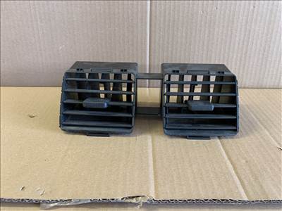 Suzuki SX4 középső szellőző 7361079j00