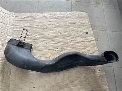 Opel Astra J 1.7 CDTI Légbeömlő Cső 11500 13307080