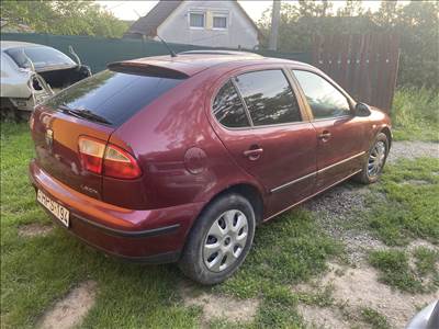 Seat León 1.4 16v bontott alkatrészei