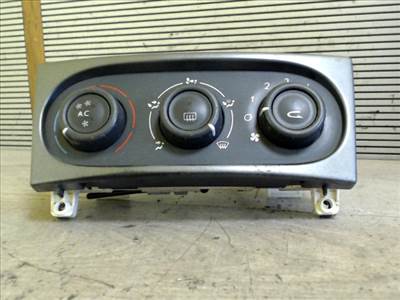 RENAULT LAGUNA 00-05 Fűtés vezérlő panel